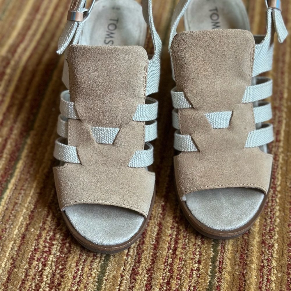 Toms Majorca Tan Sandals